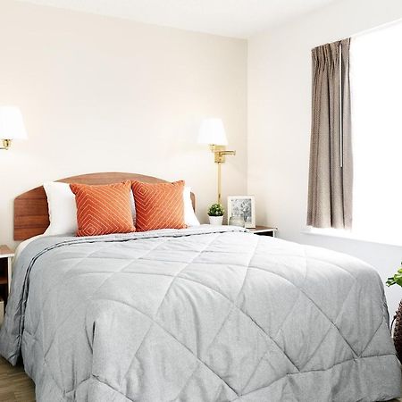 Intown Suites Extended Stay Houston Tx - Iah Airport Exteriör bild