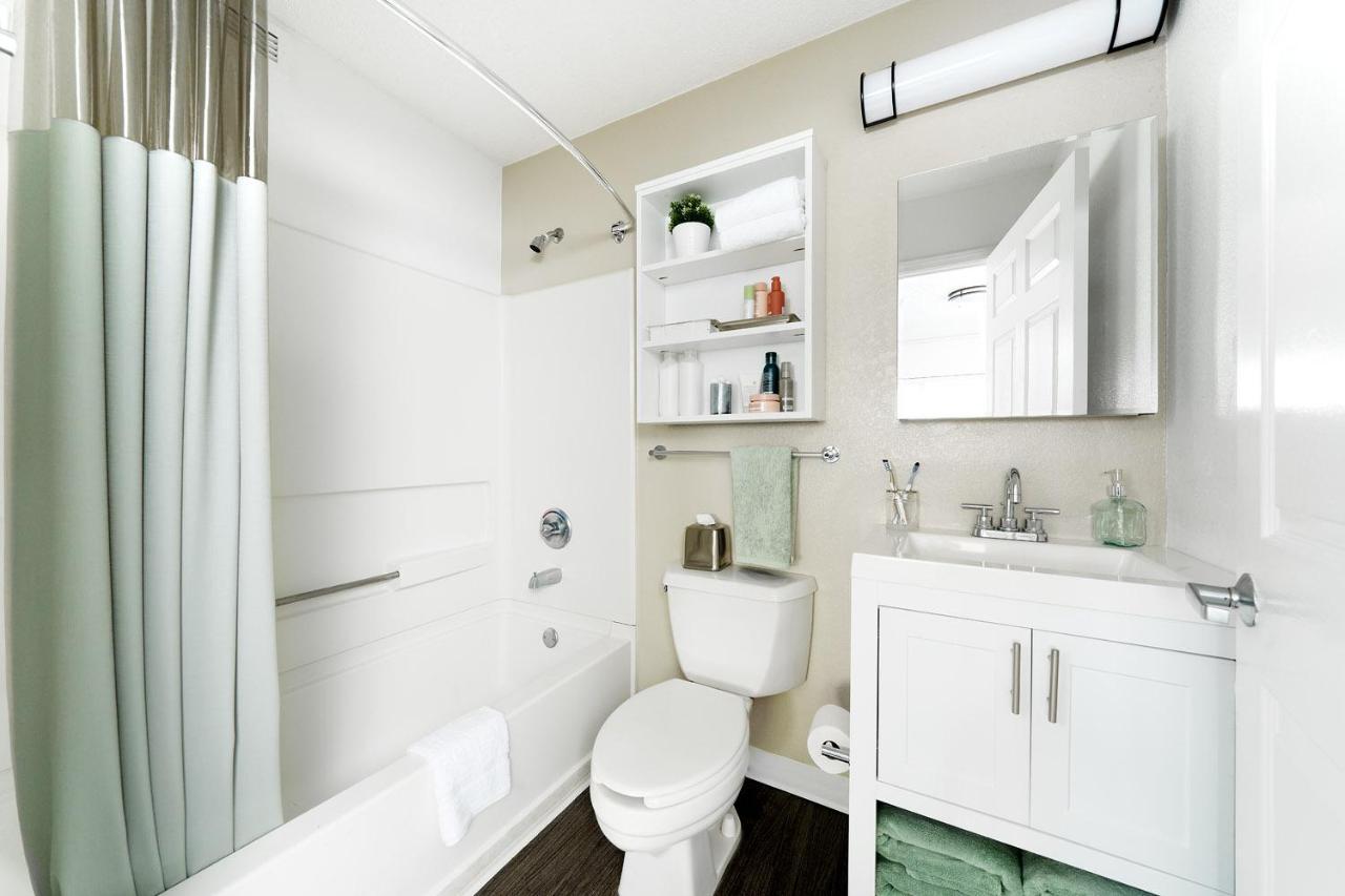 Intown Suites Extended Stay Houston Tx - Iah Airport Exteriör bild